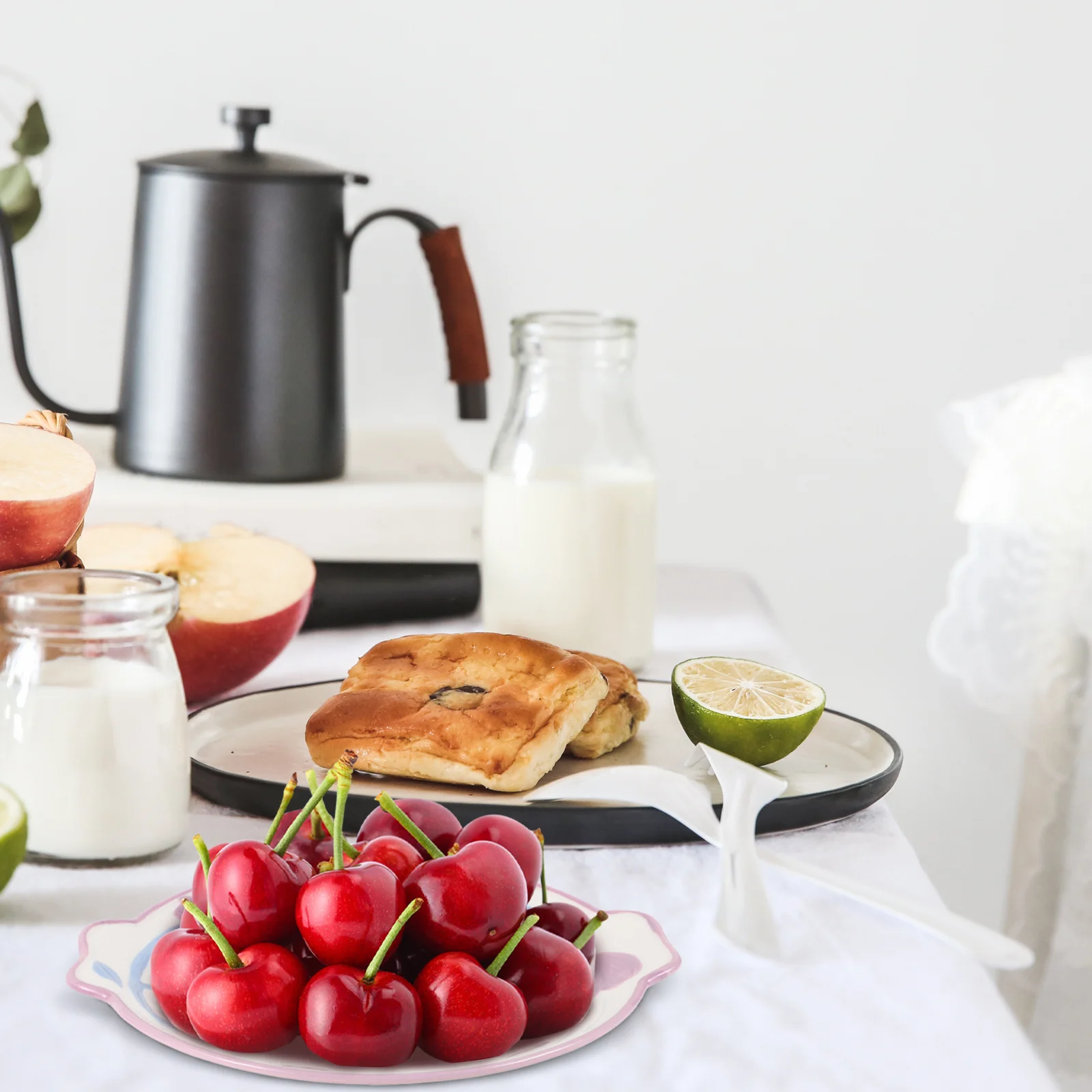 

Ceramic Plate Flower Pattern Elegant Breakfast Fruit Salad Serving Round Decorative Dinner Dish