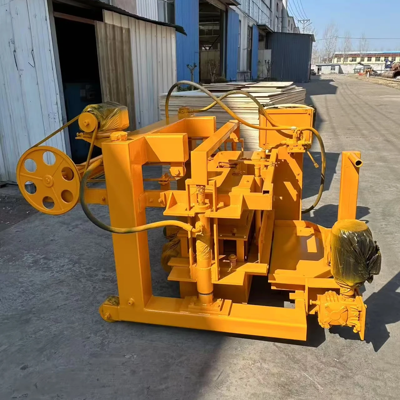 4A Automatic detachable brick making machine, brand new condition, for concrete/cement/clay hollow block molds, manual engine