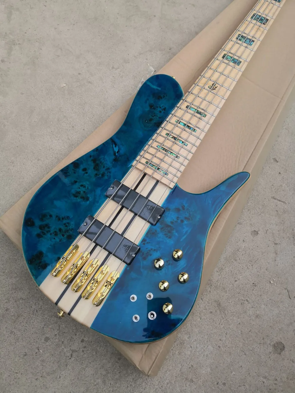 Blue Body 5 Strings Electric Bass Guitar with Gold Hardware, Maple Fretboard, Neck Through Body, Provide Customized Service