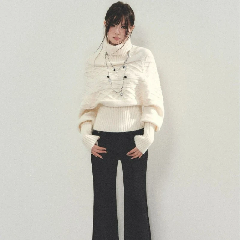 

2026 Autumn/Winter Ladylike High-neck Cinched Waist Top Laid-back Slimming Knitted Sweater Fashion Bat-sleeve Pullover Sweater