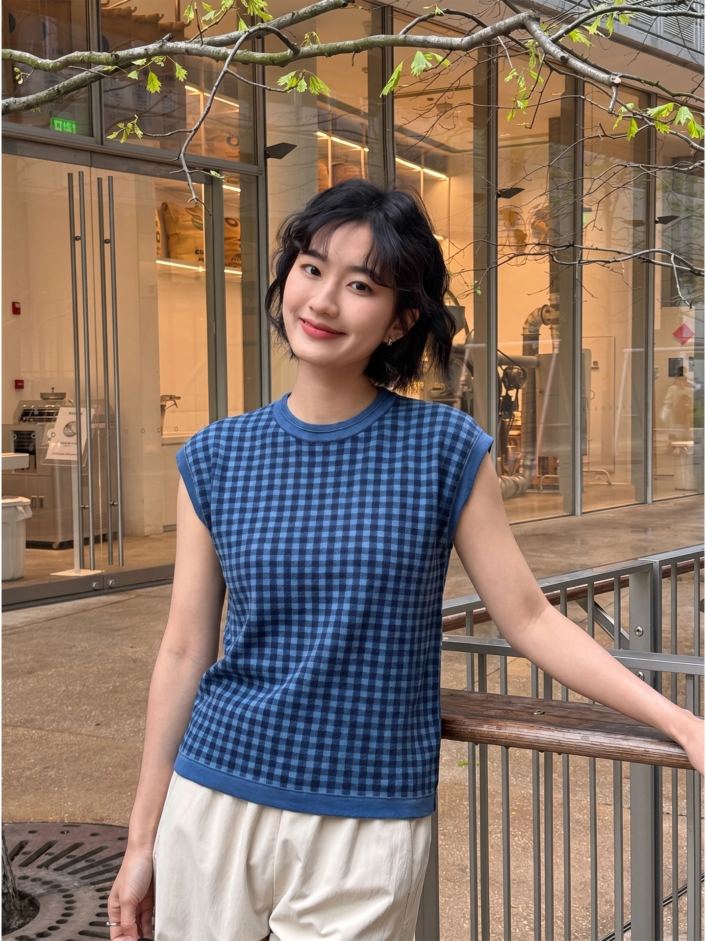 Camiseta informal de algodón puro con cuello redondo y manga polar para mujer, camiseta informal de estilo Zhou Xiaoya, color azul a cuadros, novedad de verano