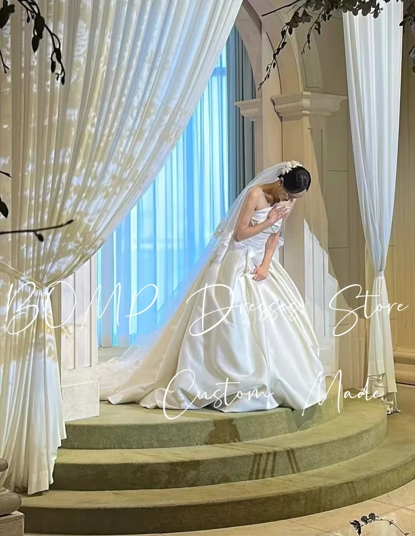 Elegancka plisowana suknia ślubna BOMP, bez ramiączek, linia A, tren zamiatający, biała taffeta, Korea, sesja zdjęciowa, suknia na przyjęcie weselne, szyta na miarę.