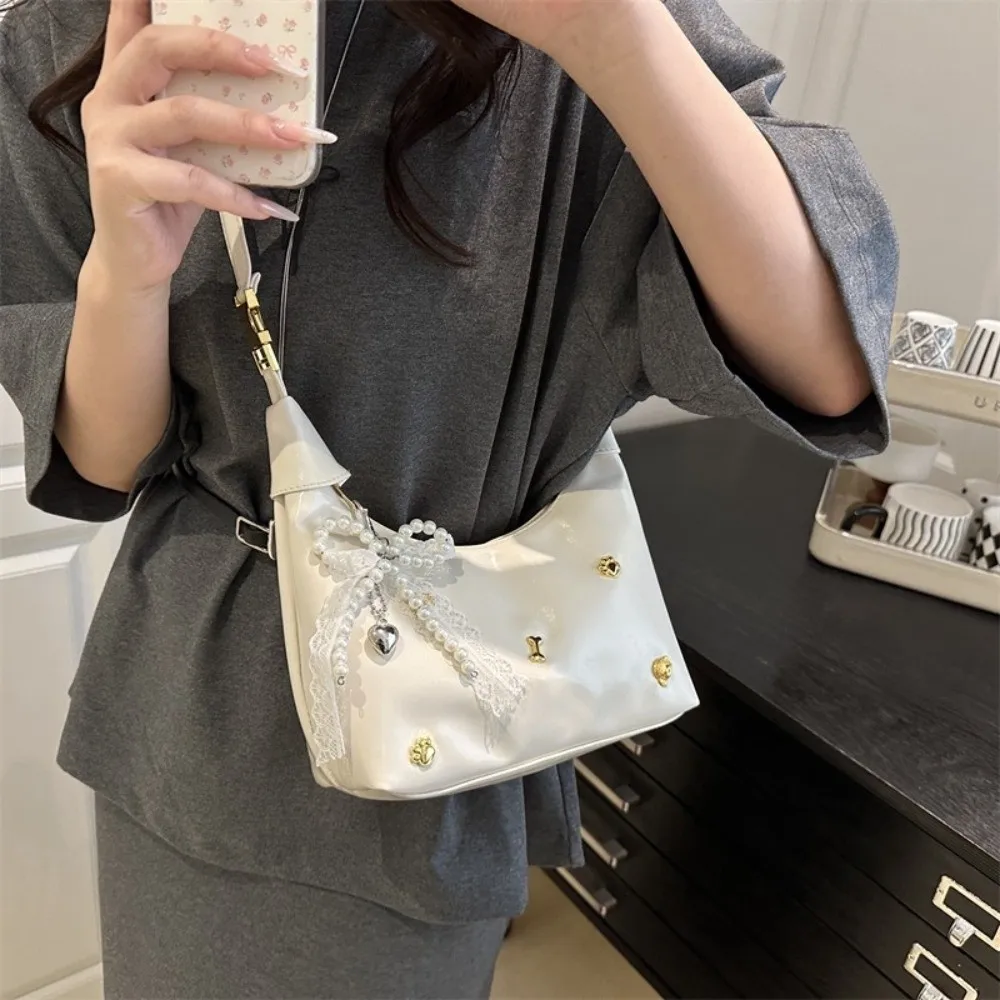 

Trendy Luxury Bow Pearls Shoulder Bags Temperament Versatile Leather Crossbody Bags Commute Leisure Women's Handbags Ladies