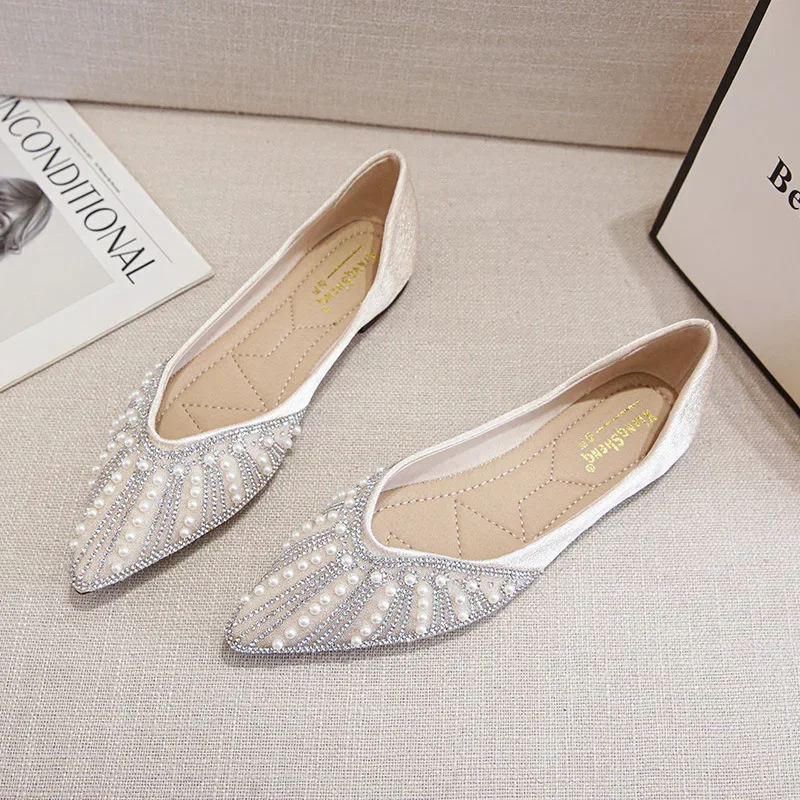 22 Autumn Women's Casual Shoes  Pearl Decoration Pointed Toe Flat New Fashion Sandals Party Club Water Diamond Pearl Women Shoes