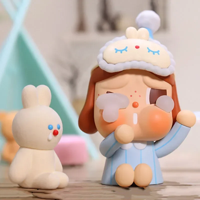 

POP MART Crybaby Blue Pajama Elevator Series-Mystery Box слепая сумка милая аниме-фигурка настольная коллекция куклы