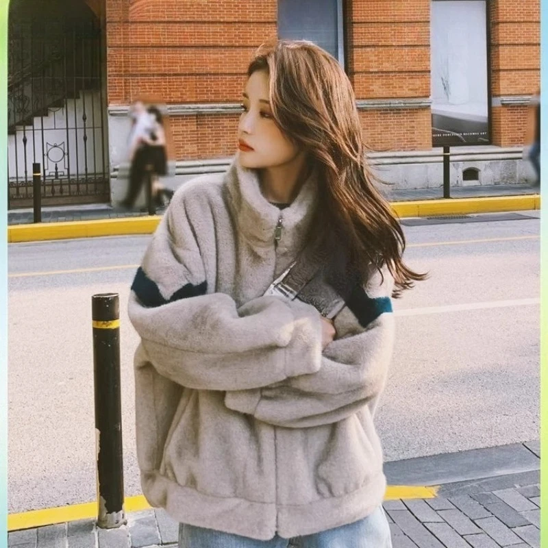 New in Autumn Winter Fashion Women's Stand Up Collar Zipper Thickened Casual Fashion Faux Fur Wool Jacket Women's Coat Top