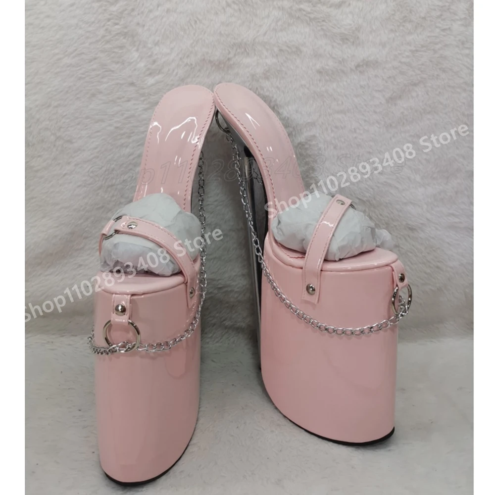Sandal Dekorasi Rantai Logam Merah Muda Manis Cincin Bulat Hak Tinggi Stiletto Sepatu Wanita Fashion Kulit Mengkilap 2025 Musim Panas Para Mujere