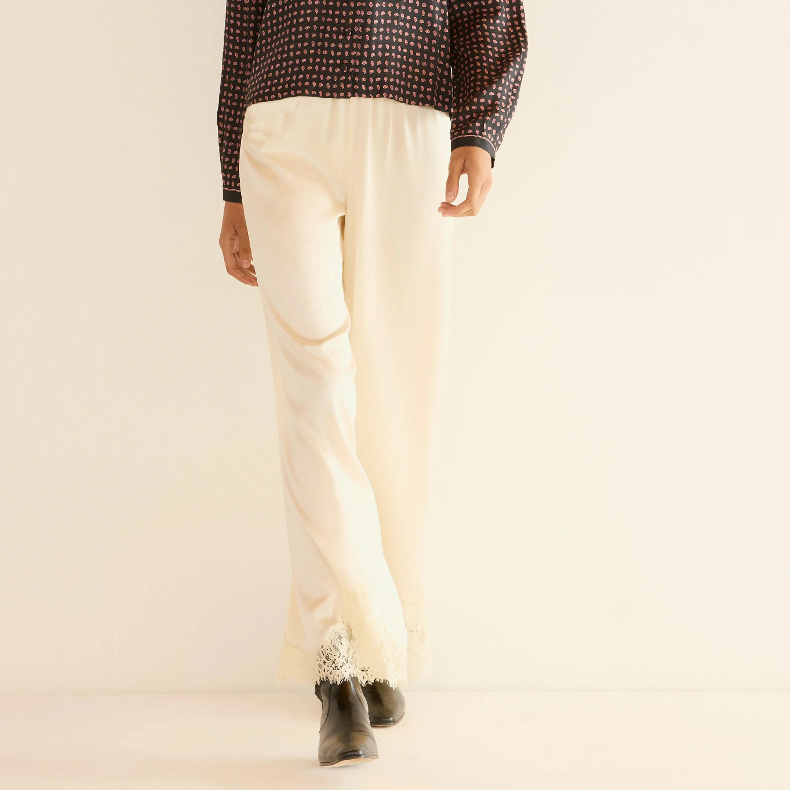 Calças soltas de retalhos de renda feminina de luxo moda casual cor sólida cintura elástica calças largas perna