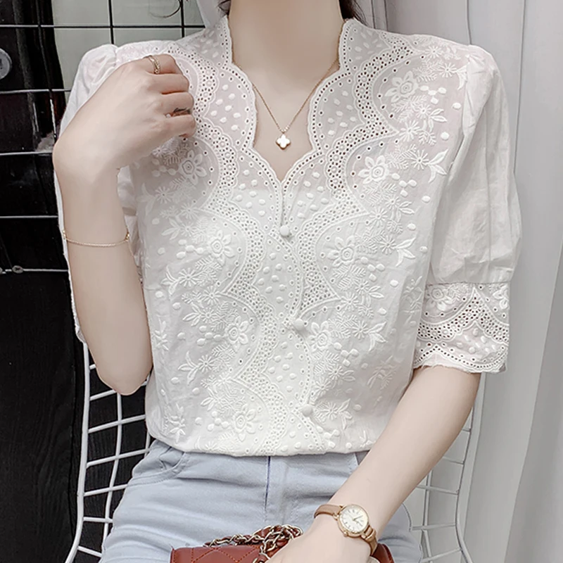 Moda mujer Blusa de encaje de manga corta verano bordado fino ahueca hacia fuera camisas blancas elegantes Vintage Casual Tops Blusas