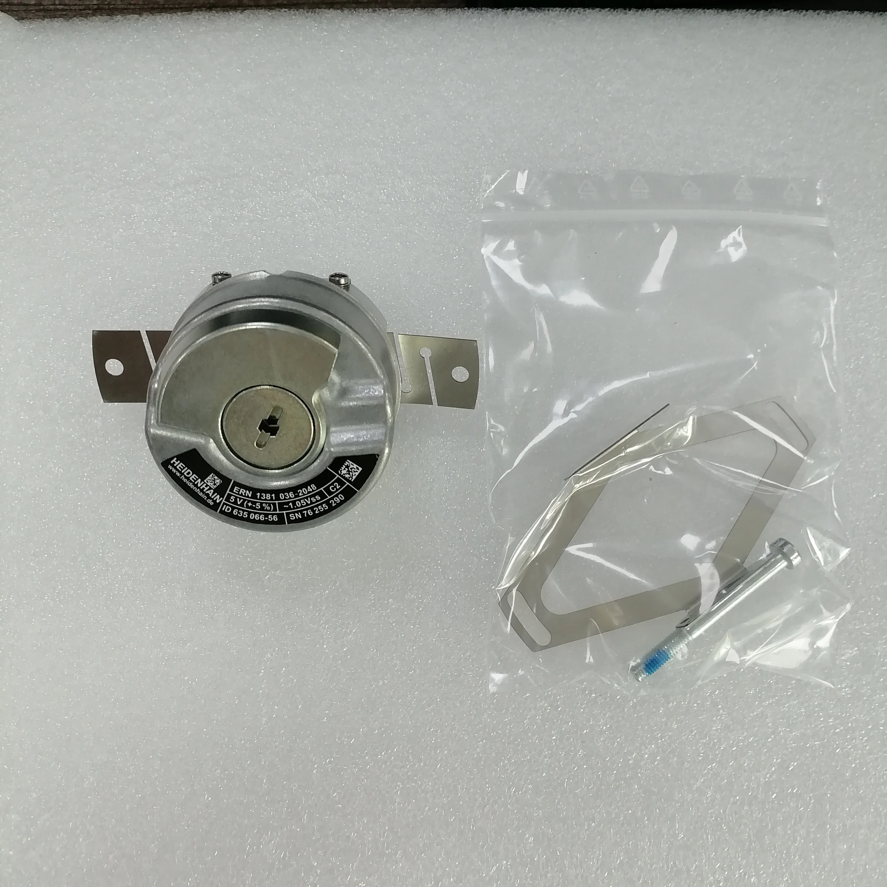 CNC New and Original Plc Heidenhain Encoder ERN 1381 ID 635066-56