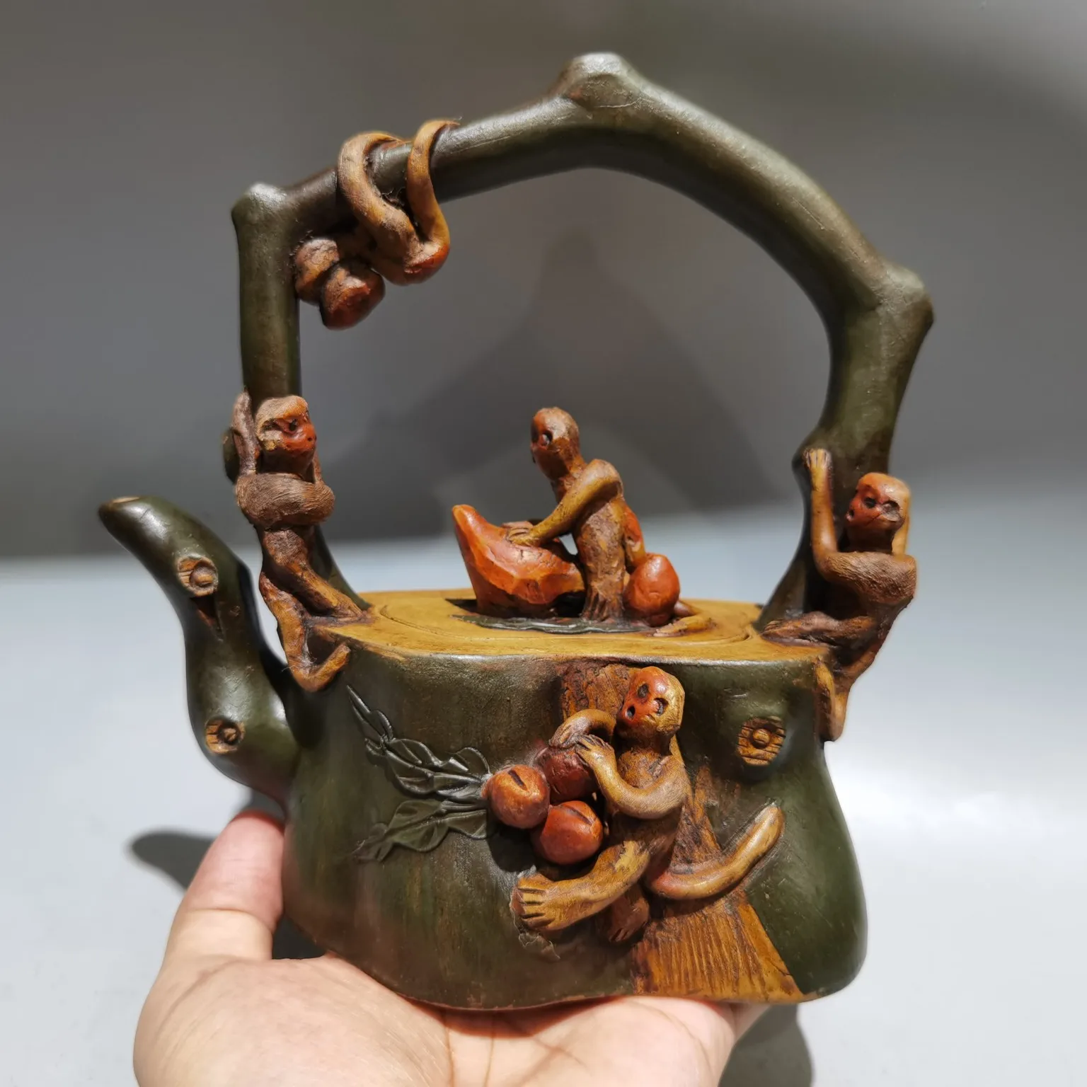 

Old Chinese Handicraft Enameled YiXing Zisha (red stoneware) Teapot,Five generations enfeoffed as marq, with mark, Free shipping