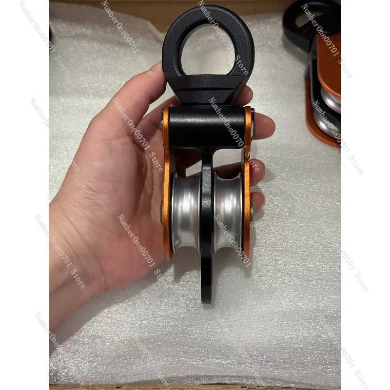 Rotating universal rope pulley knotting universal joint climbing climbing high-altitude operation user single pulley