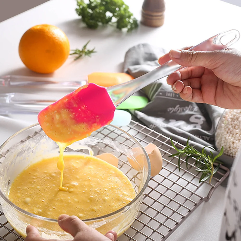 

3Pcs Ergonomic Silicone Scraper Baking Supplies Comfortable Handle Kitchen Utensil Home Helper Set Random Color