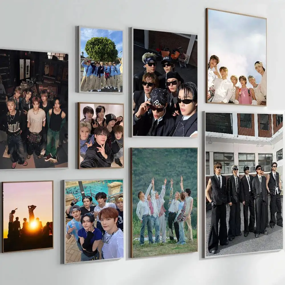 1 قطعة Kpop RIIZE الحصول على الغيتار الحديث ساكسي المشارك ذاتية اللصق الفن ورق مقاوم للماء ملصق مقهى بار غرفة جدار ديكور #2