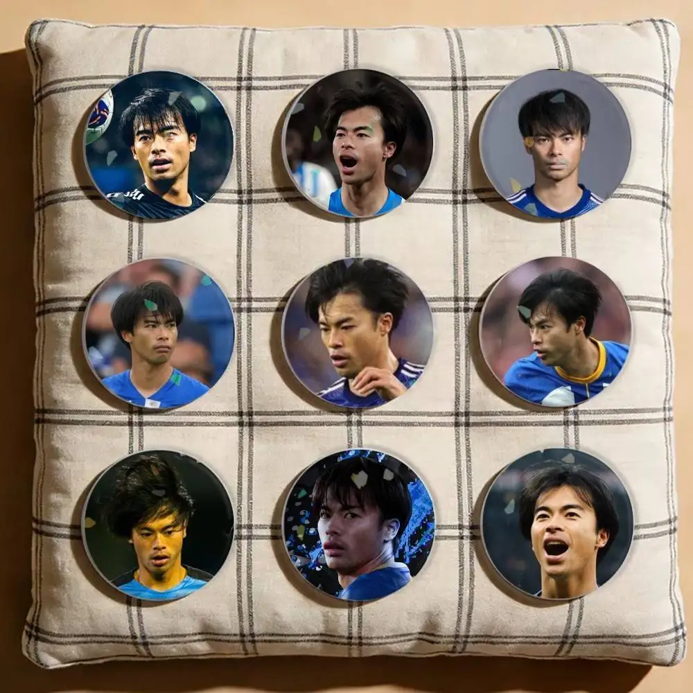 

Japan K-Kaoru Mitoma Left Wing Laser Badge Creative Pins Brooch for Bag Clothes Hat Decor Gifts Fans Collect