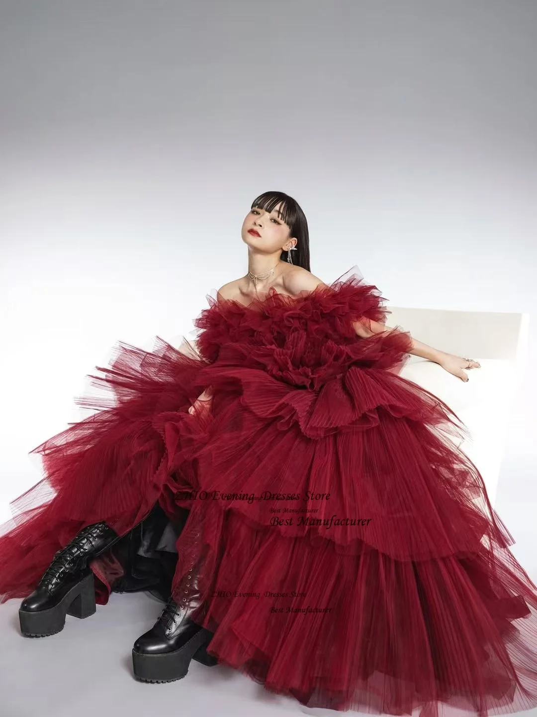 ZHIO Weinrotes Tüll-Abendkleid mit Falten, luxuriöses, abgestuftes Ballkleid-Partykleid, trägerloses, schulterfreies Abendkleid, individuell gestaltet