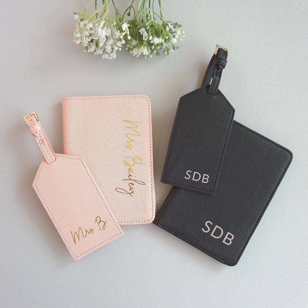 Personalised Mr & Mrs Passport Holder Honeymoon Gift for Newly Wed Luggage Tag Set Travel Wallet Bulk Wedding Favors for Guests