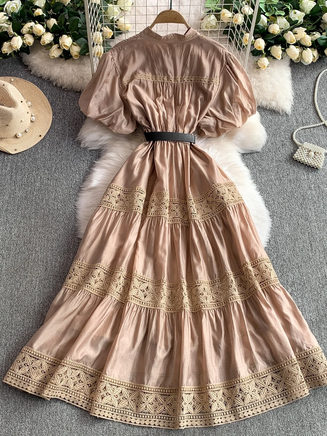 Vestido Retro com Detalhes em Renda, Gola Alta, Manga Bufante, Cintura Alta, Botão de Pérola, Vestido Maxi Estilo Coreano