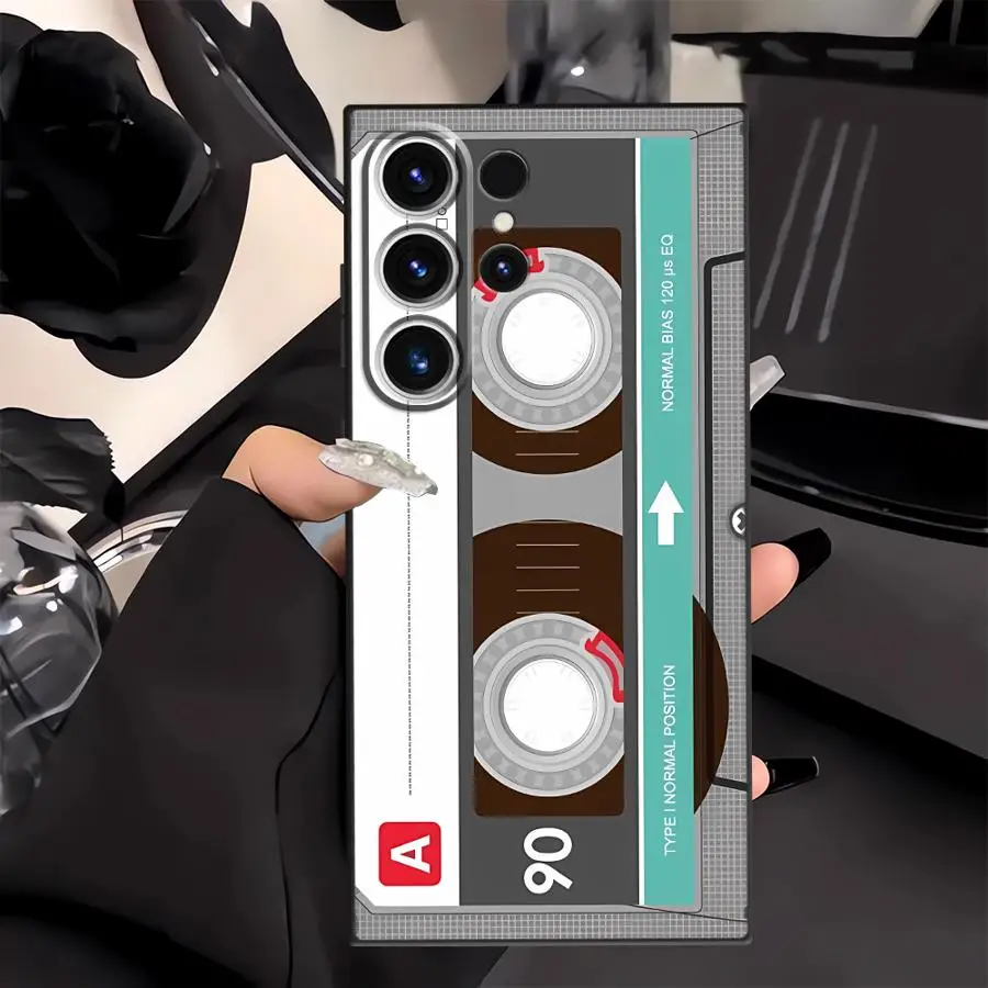 حافظة لهاتف سامسونج جالاكسي S21 FE S24 Plus S23 Ultra S20 S25 Edge غطاء هاتف ناعم أسود شريط كاسيت ريترو