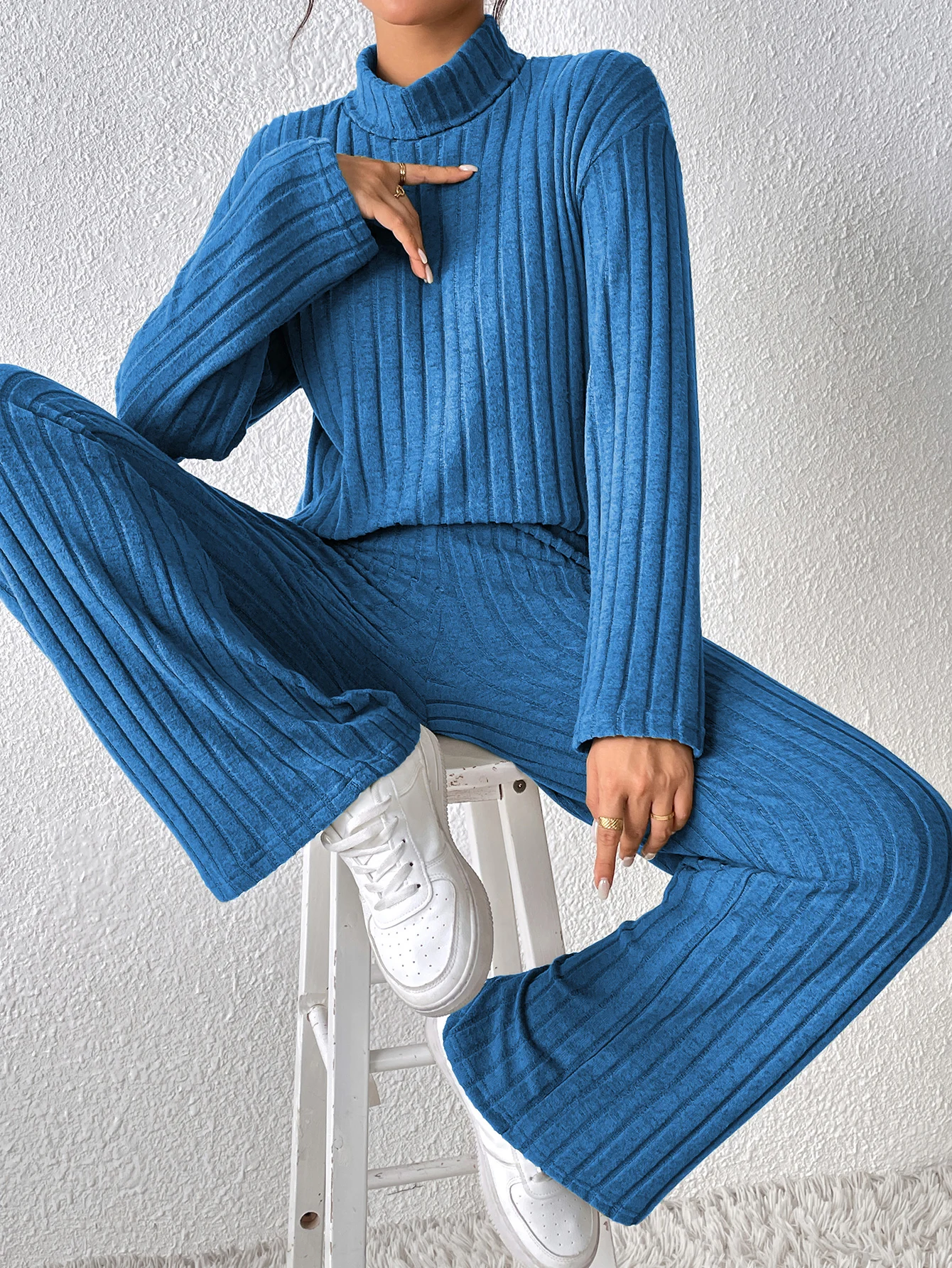 Solid Bright Blue Vertical Ribbed Knit Co-ord Set, Loose Mock Neck Long Sleeve Shirt with Elastic Waist Wide Leg Trousers, Breat