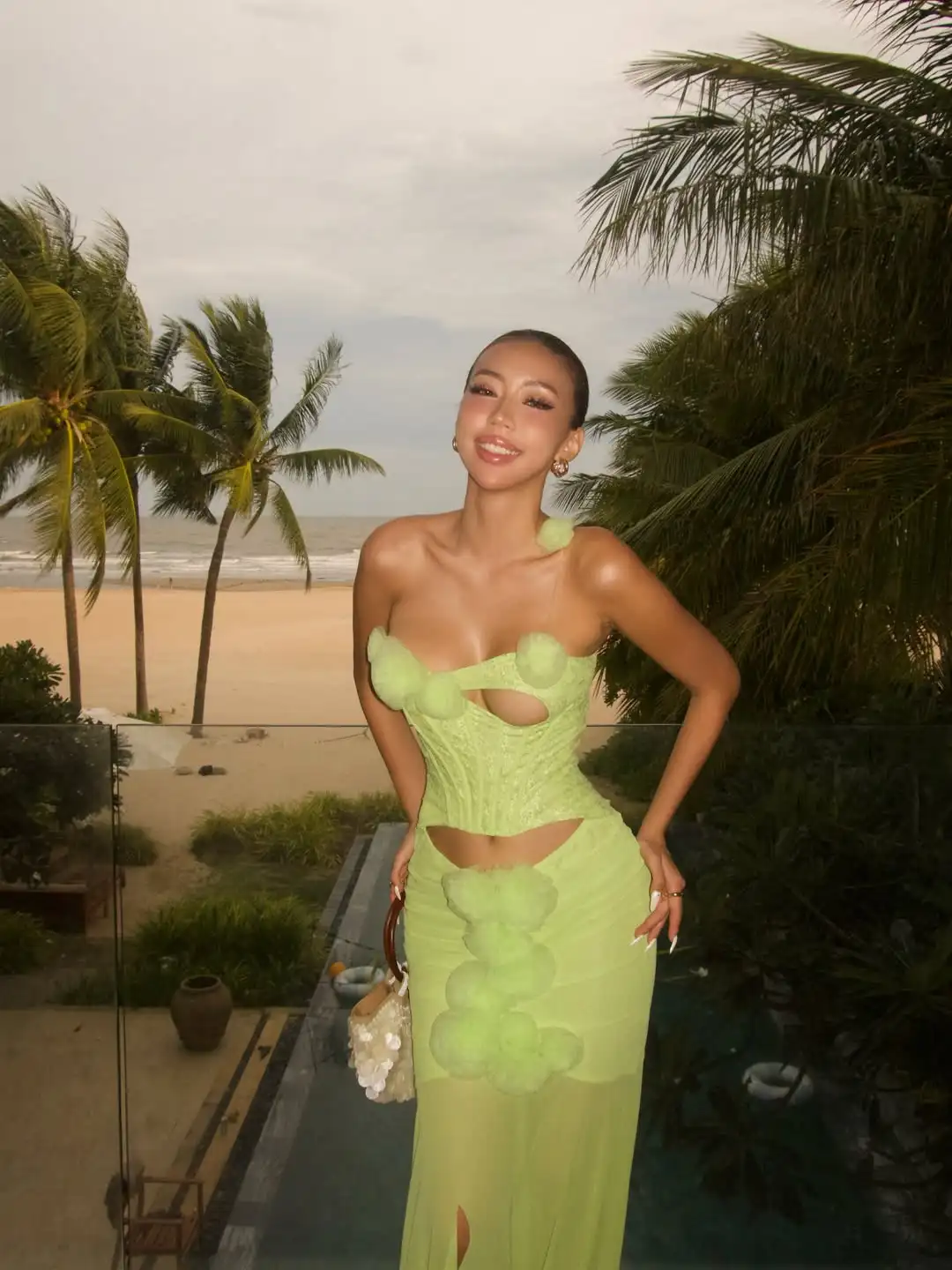 Vestido de noche verde lima sin tirantes con corsé adornado con pompones, corte sirena, sexy, de satén, largo, hecho a medida, para gala