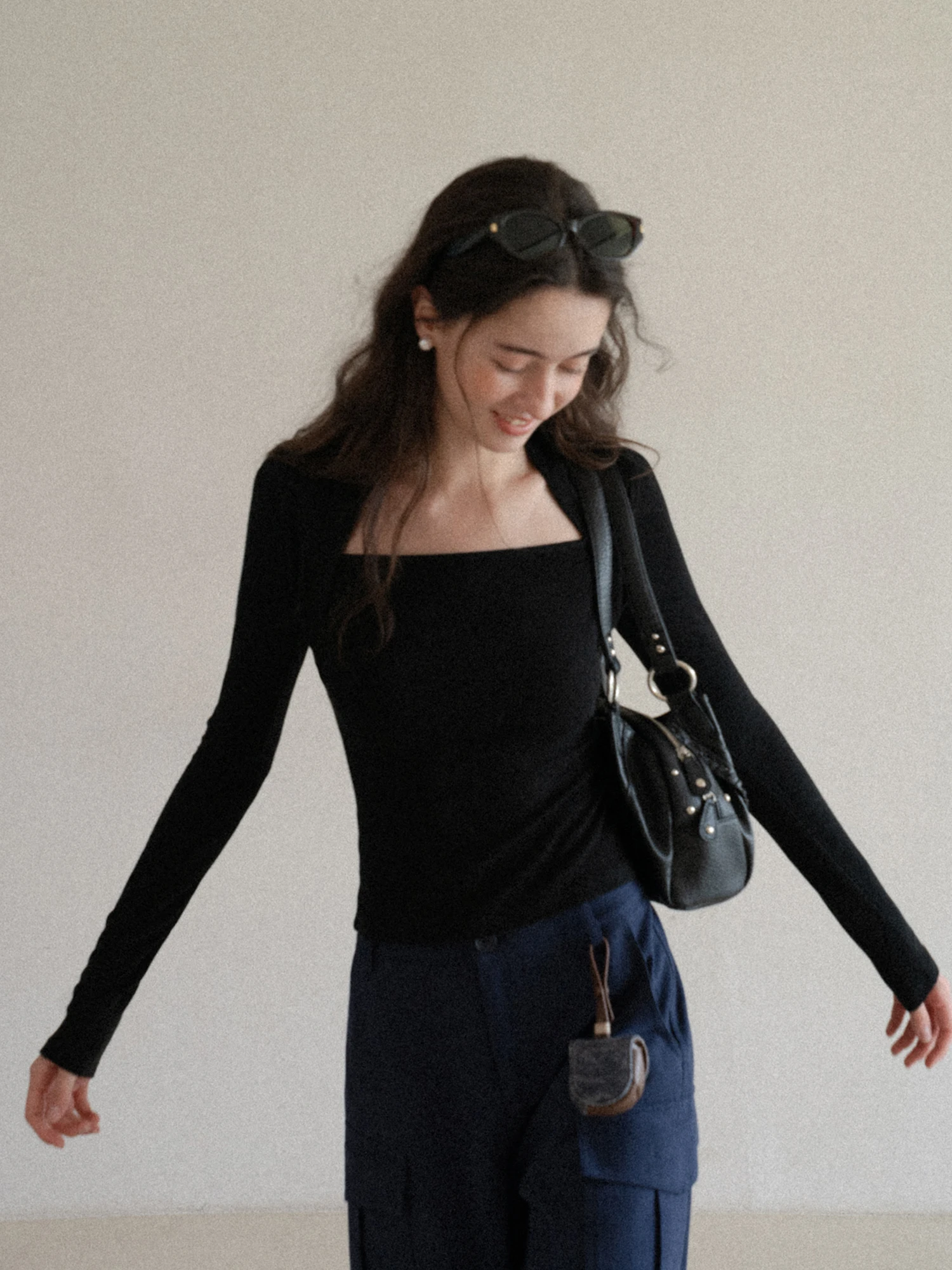 

Женская приталенная футболка Eggka Casual Sle с простым дизайном, базовый слой, с высокой талией, французский стиль, из смесового полиэстера, с длинными рукавами