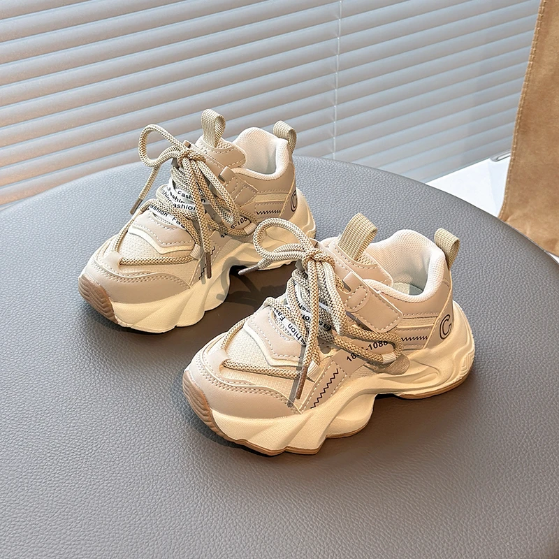 

Children's Casual Shoes Flat Thick Sole Reinforced Soft Combined with Mesh Surface Breathable Large Size Outdoor Running Shoes