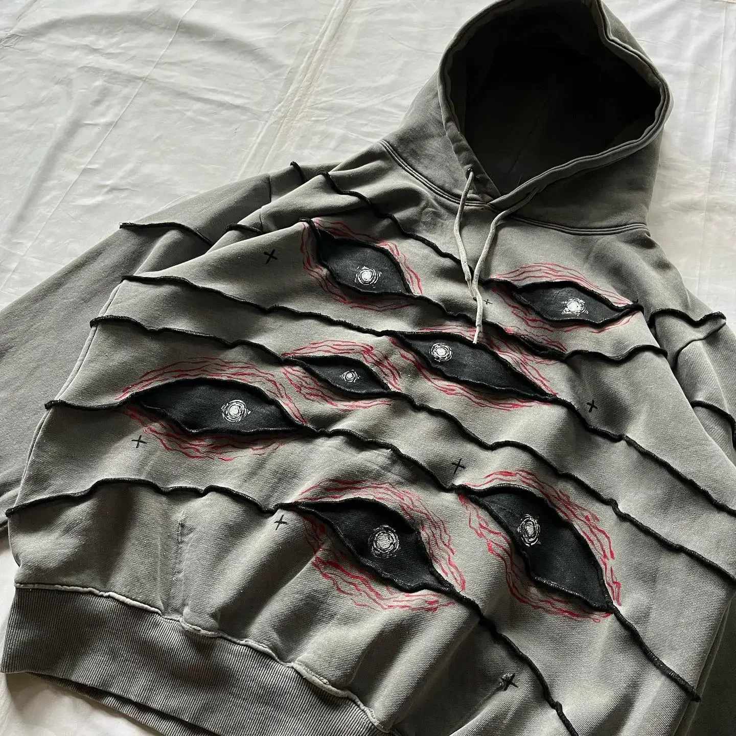 Y2K New Hoodie Hip Hop Gothic Retro Eye Patchwork Men and Women Fashion Harajuku Streetwear Casual Tops Gray Loose Pullover for