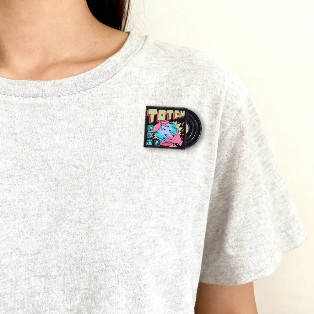 Retro-Musik-Pins: Klassische Rock- und Pop-Vinyl-Album-Cover-Abzeichen, perfekt für Rucksäcke und Kleidung, Geschenk für Musikliebhaber. – Detail 8