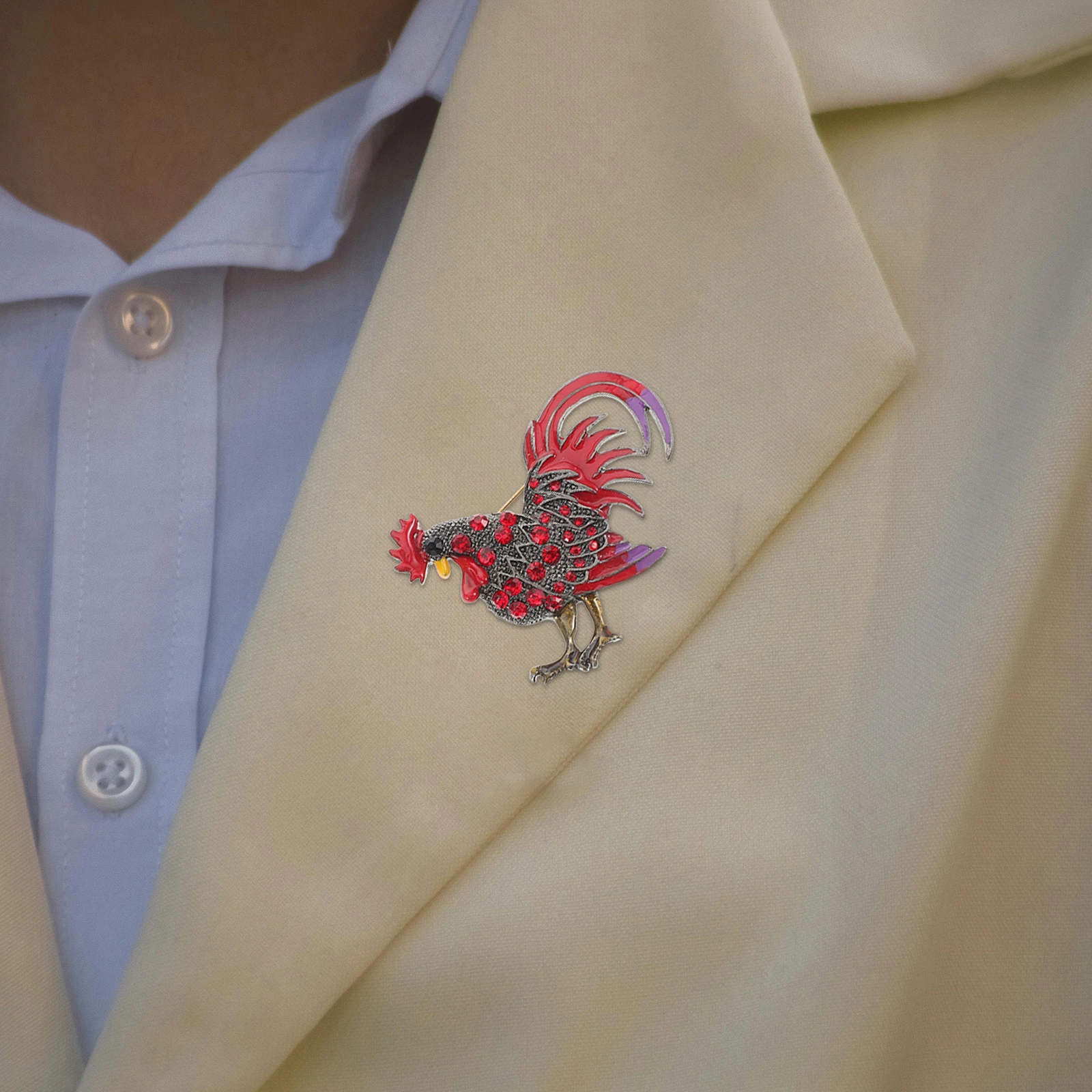 Gallo dorado, diseño único, acabado encantador, lindo Pin de Animal para mujeres y hombres, Material fino, artesanía exquisita, pollo divertido