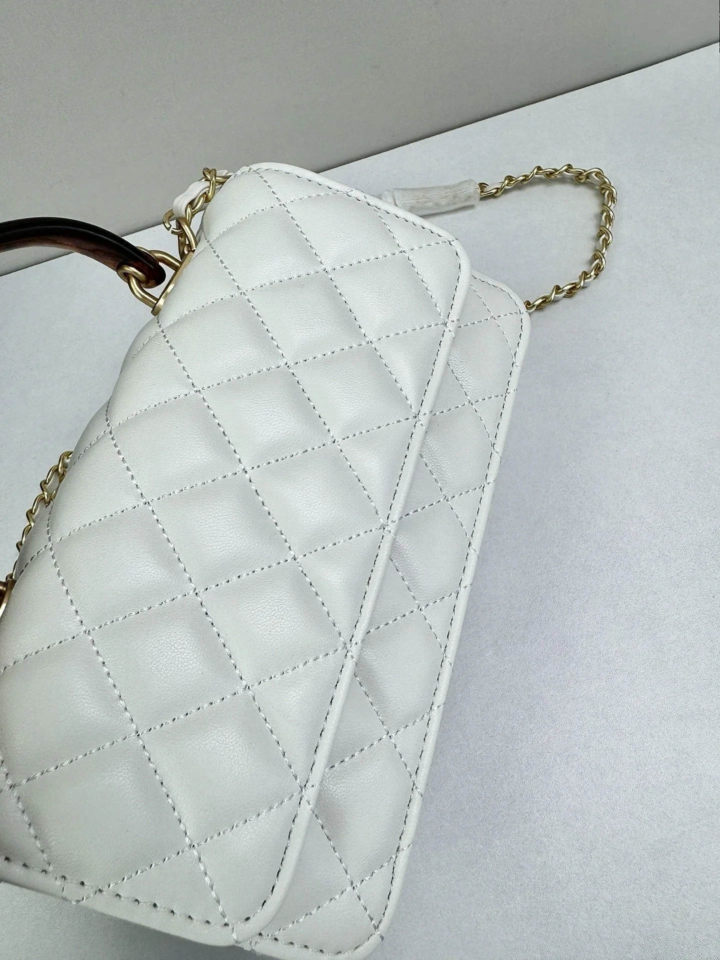 Leatherwork Essentials - クロスボディデイリーポーチ タイムレスベーシックプレーングレインレザー マルチウェアデイリーバッグ ウルトラソフトエコレザー 女性用キャリーサッチェル レディースサイドトートバッグ