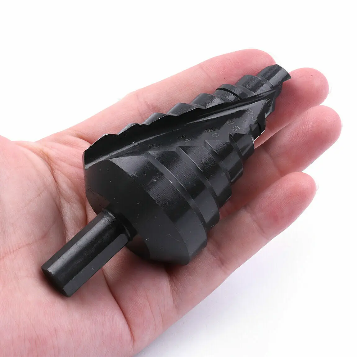 1 buah mata bor kerucut tangga Spiral HSS 10-45mm, mata bor Titanium nitrida alur dilapisi lubang logam pemotong untuk papan kayu PVC