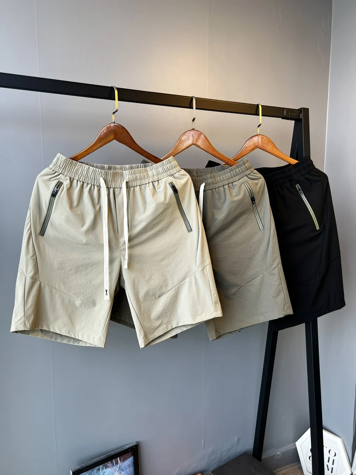 

Мужские летние спортивные шорты-бриджи с эластичным поясом для работы и повседневной носки, тонкие, для бега, в городском стиле