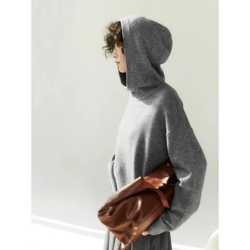 

Простой и повседневный вязаный свитер, серый свитер с капюшоном в американском стиле ретро, женский осенне-зимний высококачественный темперамент