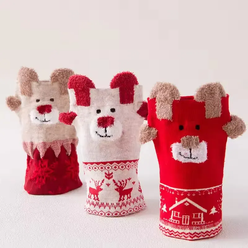 Winter Warme Weihnachtssocken Frauen Niedlicher Weihnachtsmann Hirsch Stereo Socken für Mädchen Jungen Weiche Bequeme Bodenschlaf Weihnachtsgeschenke