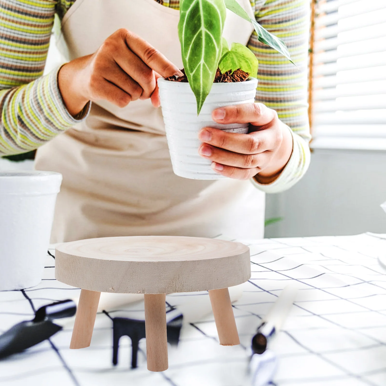 Рисунок 2 - Деревянная круглая подставка для