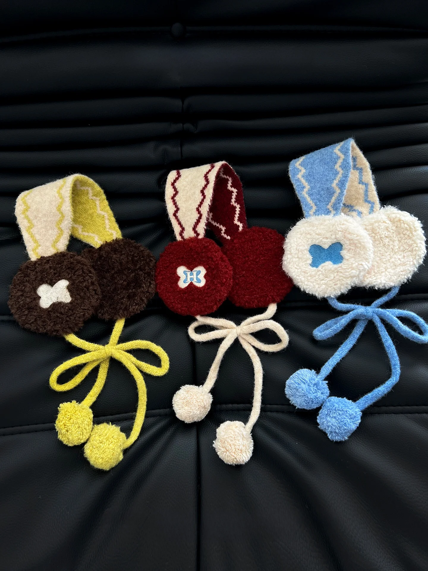 2026-nouveaux-cache-oreilles-en-fourrure-d'agneau-avec-lettres-brodees-mignonnes-cache-oreilles-polyvalents-chauds-pour-femme-automne-hiver-mode-et-pratique-pour-le-quotidien
