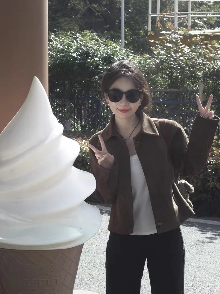 Jaqueta Feminina Browan de Camurça Estilo Motociclista Curta, Nova Coleção Outono Inverno, Casaco Acolchoado Solto e Moderno com Corte Reto e Manga Longa