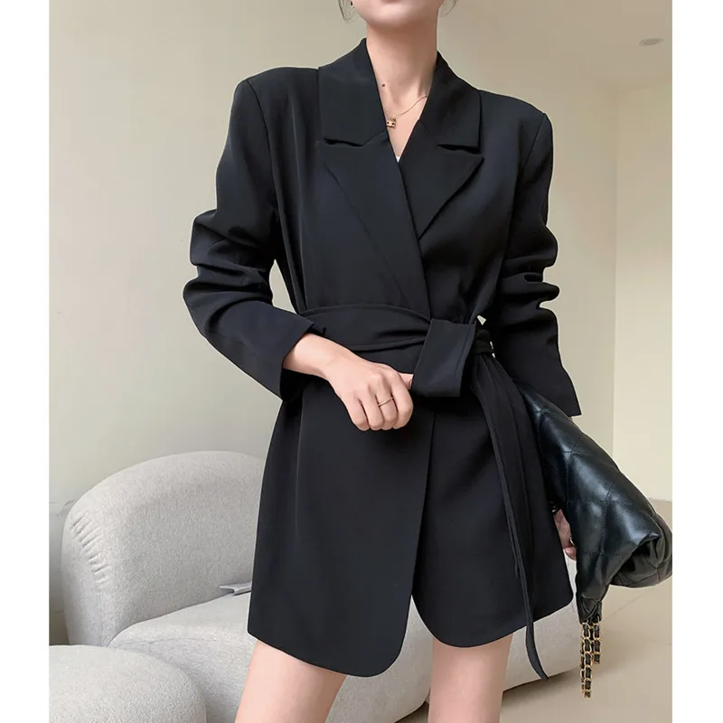 سترة نسائية كاجوال من KWTX بجيوب مربوطة ملابس خروج أنيقة وبسيطة وعصرية وأنيقة فاخرة عالية الجودة مصممة SS25