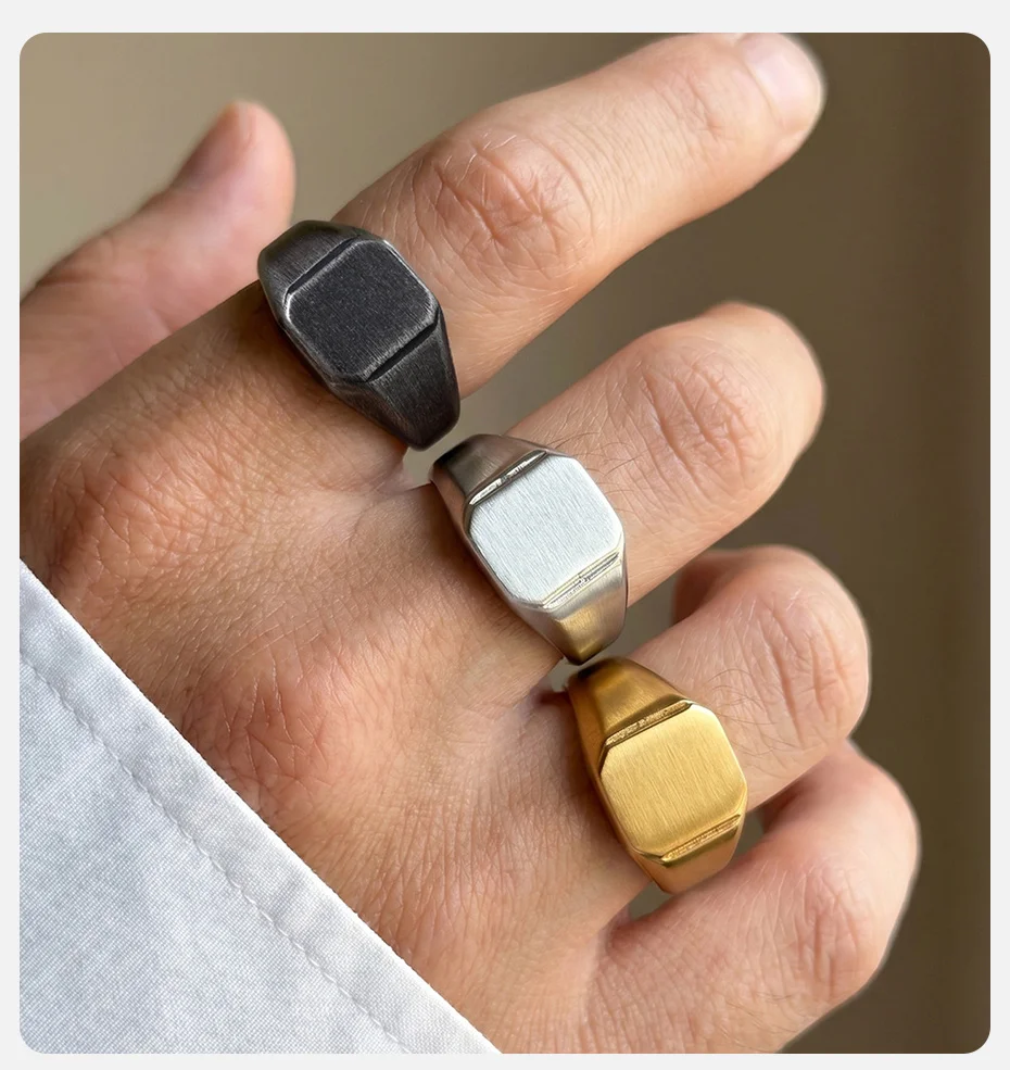 Vnox Herren Gebürsteter Quadratischer Siegelring, Silber Gold Schwarz Farbiger Edelstahl Fingerring, Minimalistischer Wasserfester Schmuck Geschenk Neu – Detail 3
