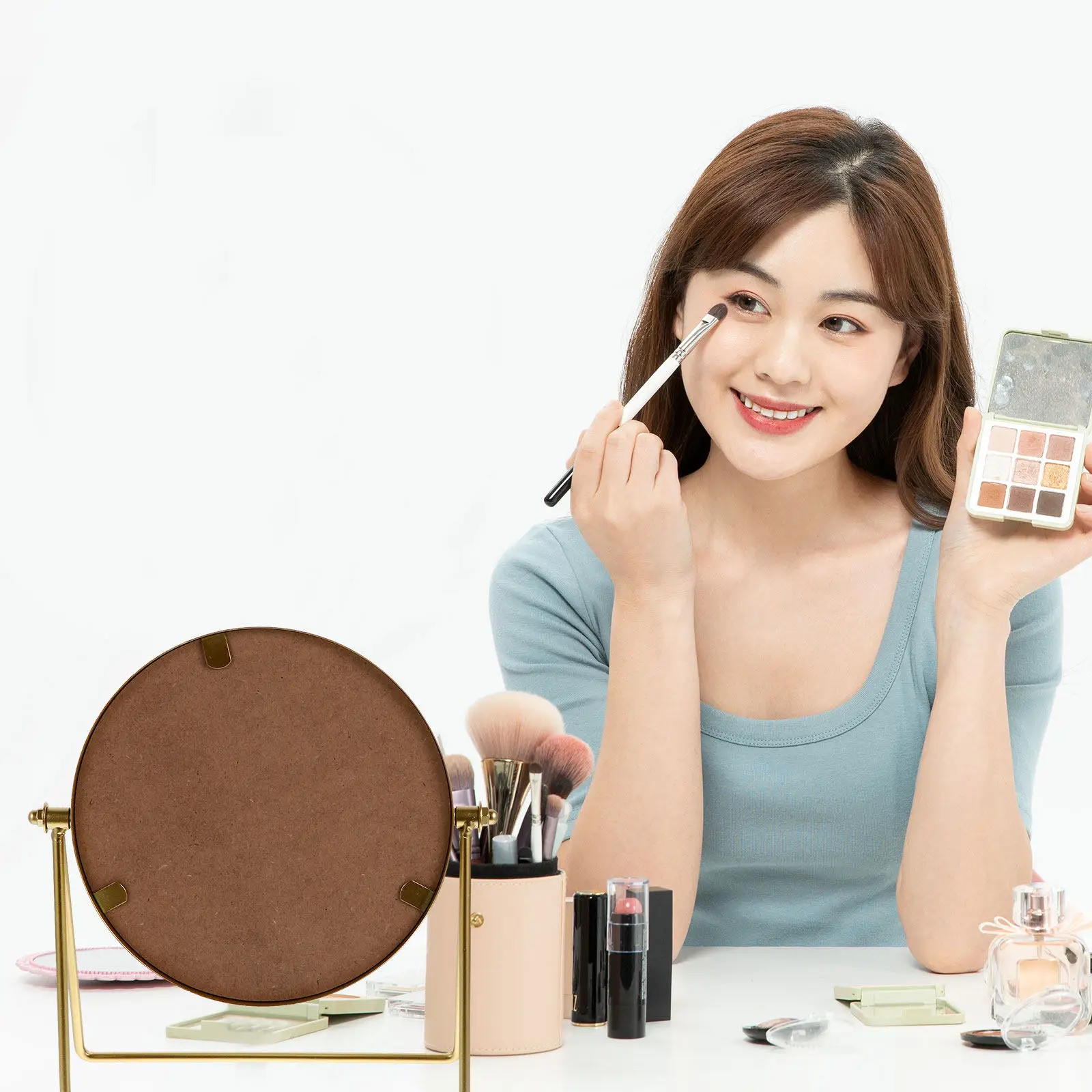 

Вращающееся настольное зеркало для макияжа и декора: премиальное качество, четкий обзор, без дефектов