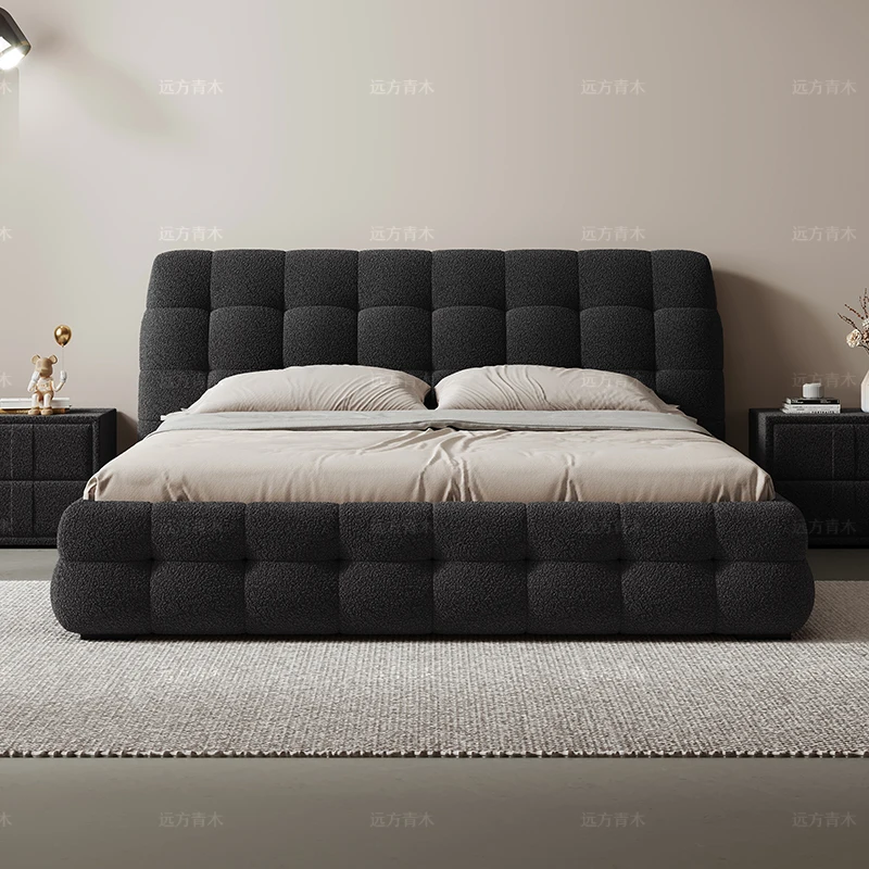 Lamb\'s wool marshmallow fabric bed is simple and modern, minimalist French retro high-end double master bedroom bed