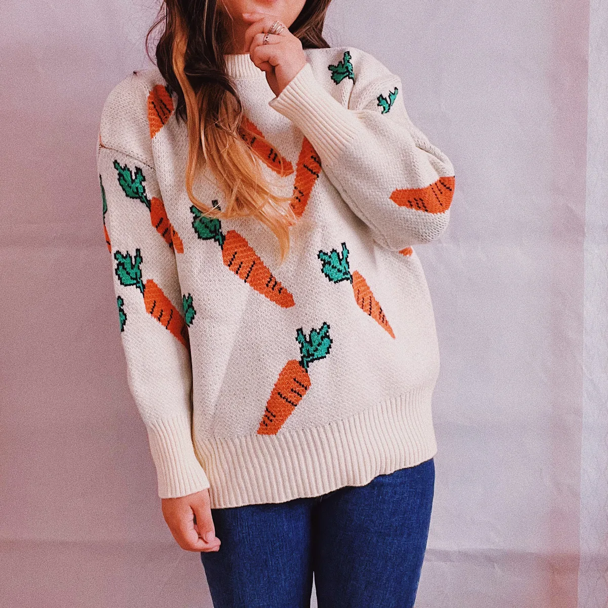 2023 Women's Casual Round Neck Long Sleeved Carrot Pattern Knitted Pullover Sweater