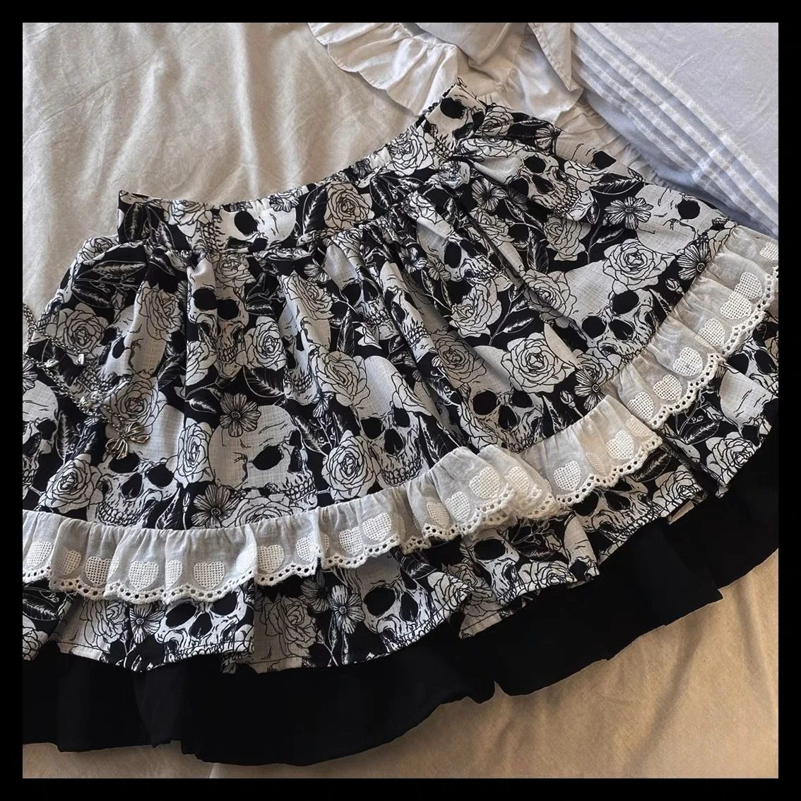 

Harajuku Punk Skirts Women 2025 Faldas Mujer De Moda Japanese Sweet Jupe Skull Floral Print Mini Y2k Skirt A-line Fashion Gothic