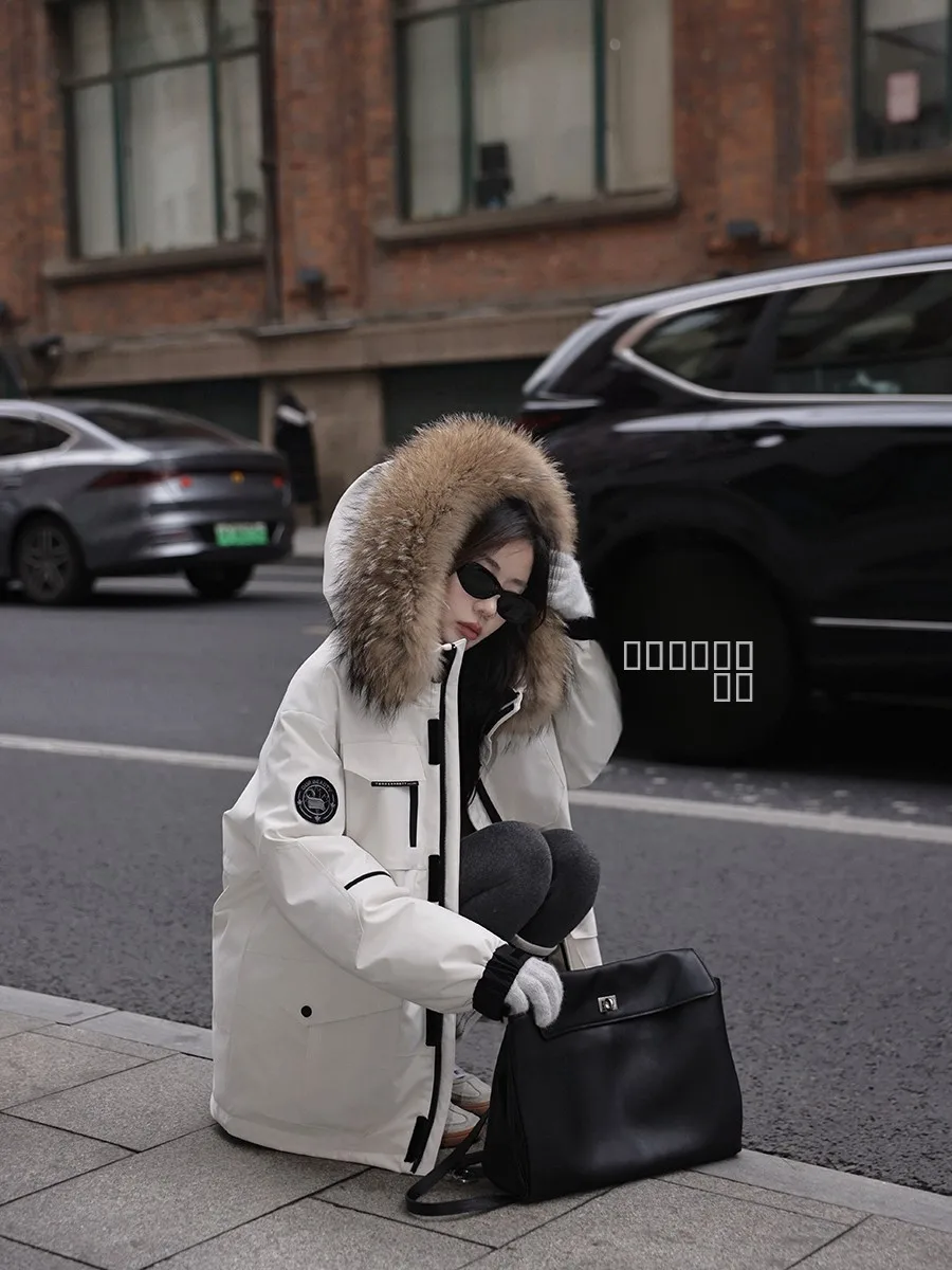 

Женская рабочая куртка-пальто с подкладкой, ветрозащитная, теплая, с цветными вставками, белая, с меховой отделкой, для поездок на работу, в корейском стиле