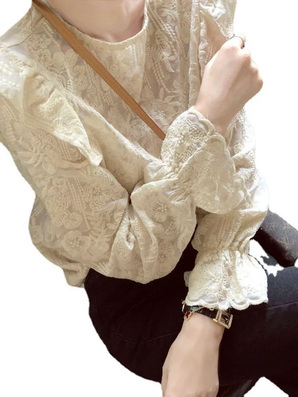 Fashionable Flare Sleeves Lace Top for Womens 2024 Fashion Spring and Autumn Season New Vintage Sweet Long sleeved Lace Top LTZH