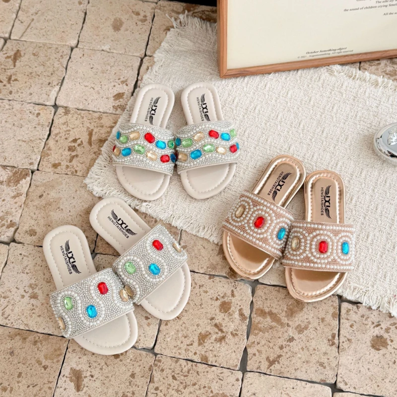 

2026Summer New Kids Sandals Simple Versatile Girls Diamond Slippers Comfort Anti Slip Child Flat Beach Shoe Сандалии Для Девочек