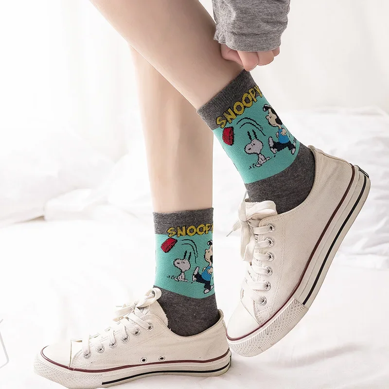 Snoopy Cartoon Cotton Socks Men Sports Breathable Socks Long Tube Cotton Socks Skateboard Casual Men Women Couples Fashion Sock