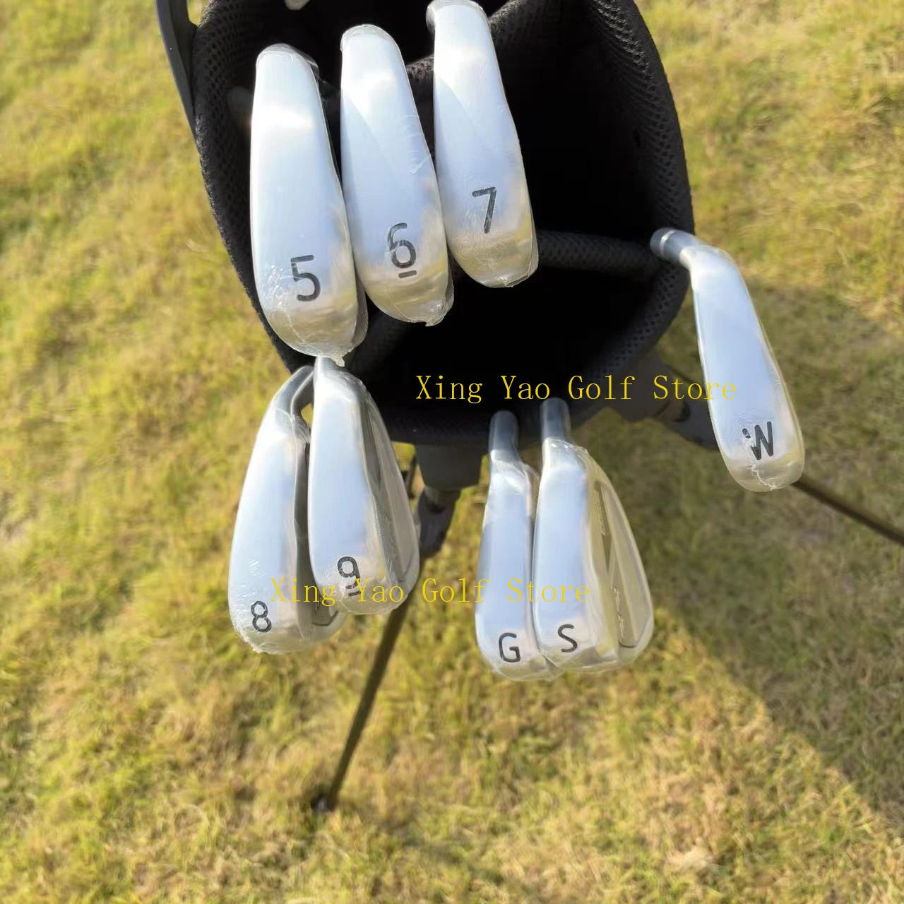 

2025 Newest Men'S Iron Set Golf Club Blackops silver Iron Set With Steel/Graphite Shaft With Head Covers 8pcs(5,6,7,8,9,G,W,S)