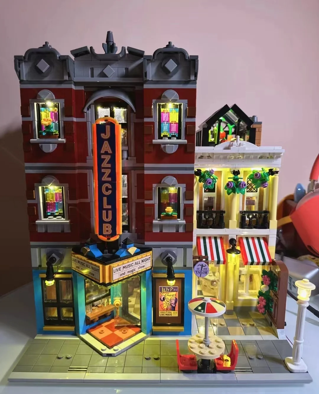 

Original box Creating Jazz Club Expert Pizza Shop Model Modular House Building Blocks Compatible 10312 Halloween，Birthday Gift